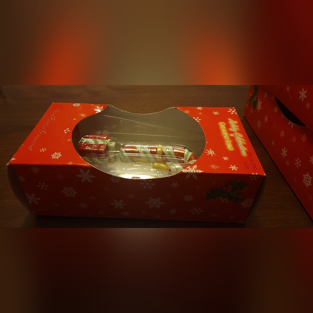 Vintage 2005 Holiday Celebration Christopher Radko Ceramic Candy Cane Ornament - Picture 8 of 8